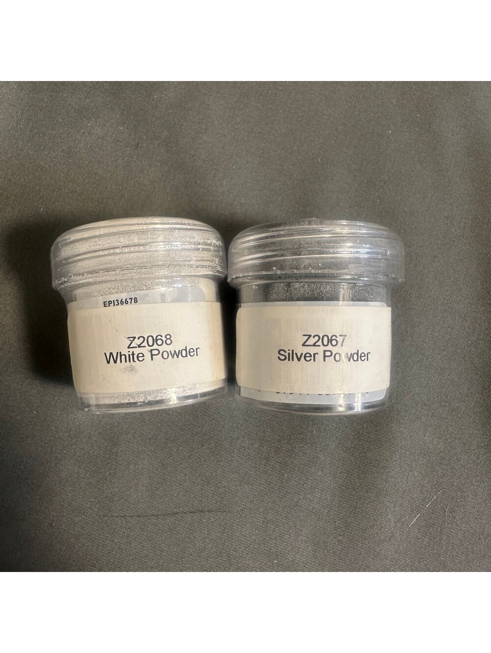 Silver and White Ranger Embossing Powder - Picture 4 of 4